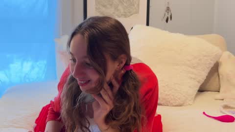 Mia  online show from 12/24/24, 02:12