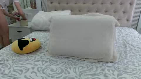 Snapshot of mommy4y chatting on 05/13/26, 05:49 Amy online show from 05/13/26, 05:49
