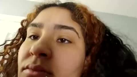 Mommy bubbles online show from 02/02/25, 01:19