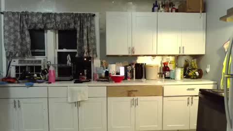 Mommy bubbles online show from 02/08/26, 02:48