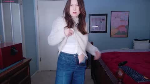 Snapshot of mommygoddessl chatting on 02/02/26, 04:49 Goddess L online show from 02/02/26, 04:49