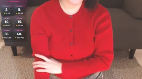 Momo online show from 11/28/25, 11:51