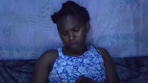 Snapshot of momsdoll chatting on 02/04/26, 06:14 momsdoll online show from 02/04/26, 06:14