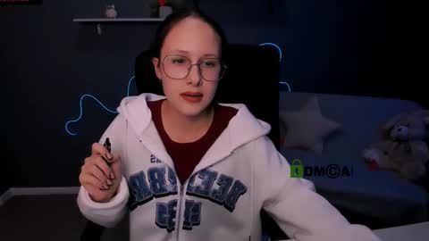 Mona  online show from 03/07/25, 12:34