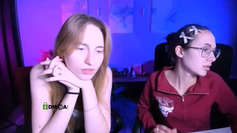 Mona  online show from 02/11/26, 08:03