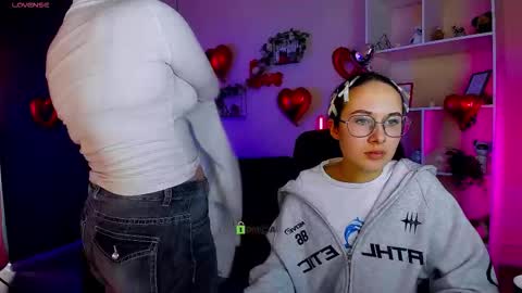 Mona  online show from 02/17/26, 08:26