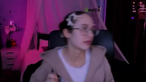 Mona  online show from 04/21/26, 01:42