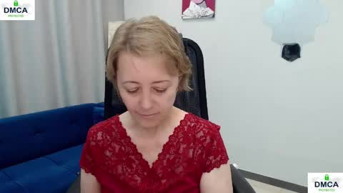 Snapshot of mona_w chatting on 06/05/26, 01:28 Mona online show from 06/05/26, 01:28