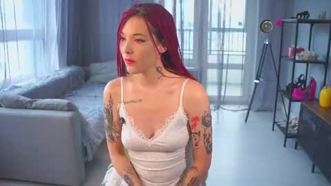 Snapshot of monahurde chatting on 06/24/26, 04:11 Bri Pam online show from 06/24/26, 04:11