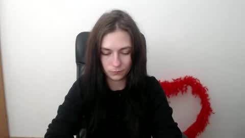 Snapshot of monakali chatting on 10/28/25, 07:12 monakali online show from 10/28/25, 07:12