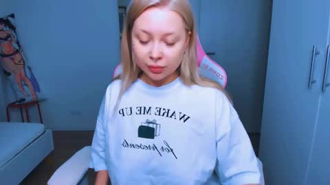 Snapshot of monalauu chatting on 12/05/24, 09:50 online show from 12/05/24, 09:50