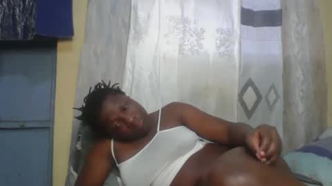 Snapshot of monalisaah chatting on 12/18/25, 11:49 monalisaah online show from 12/18/25, 11:49