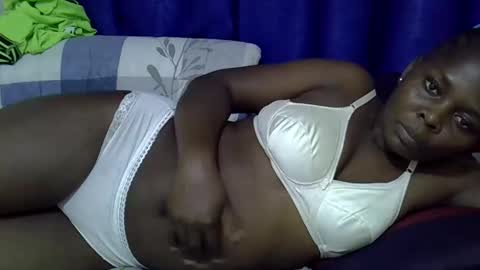 mona online show from 02/08/25, 08:52