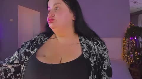 Monica online show from 07/23/26, 12:14