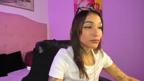 Snapshot of monica_420 chatting on 06/19/26, 09:07 Monica online show from 06/19/26, 09:07