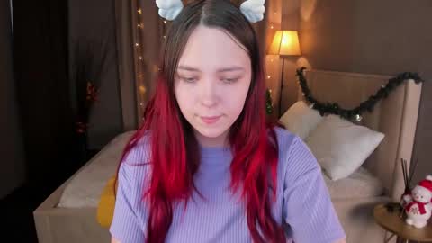 Monica online show from 12/05/25, 05:38