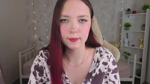 Snapshot of monica__queen chatting on 05/15/26, 05:36 Monica online show from 05/15/26, 05:36