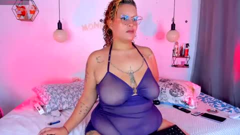 Snapshot of monica_bbw_ chatting on 04/28/26, 04:45 aleja independent model online show from 04/28/26, 04:45