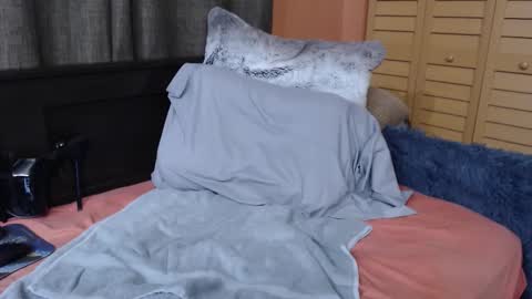 Snapshot of monica_leigh chatting on 12/16/25, 02:00 Monica Leigh online show from 12/16/25, 02:00