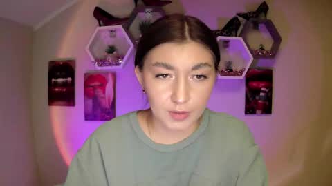 sweet girl and shine body online show from 09/27/25, 10:20