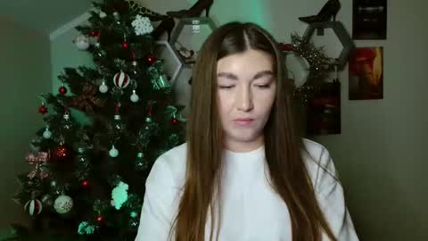 Snapshot of monica_sweets chatting on 11/12/25, 12:16 sweet girl and shine body online show from 11/12/25, 12:16