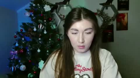 Snapshot of monica_sweets chatting on 11/13/25, 12:15 sweet girl and shine body online show from 11/13/25, 12:15