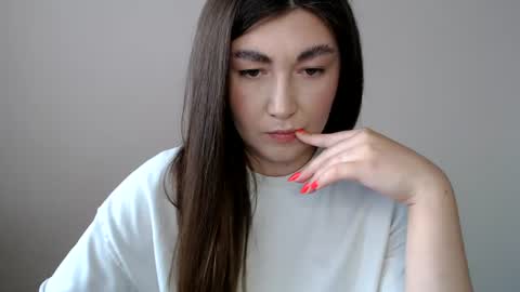 Snapshot of monica_sweets chatting on 07/27/26, 06:42 sweet girl and shine body online show from 07/27/26, 06:42