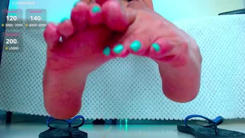 monica_walkert online show from 12/27/24, 10:05