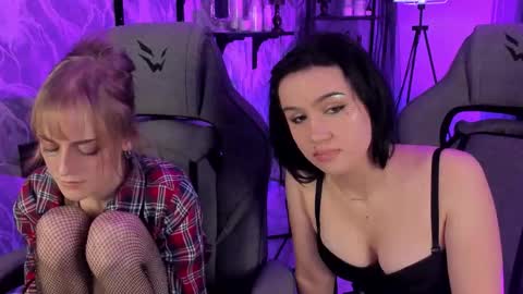 monica online show from 03/11/26, 01:22