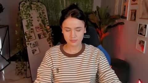 monica online show from 04/15/26, 05:58