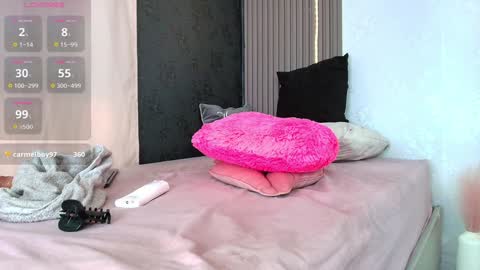 Snapshot of monicaflower chatting on 01/24/25, 12:52 Kiim online show from 01/24/25, 12:52