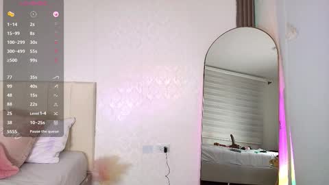 Snapshot of monicaflower chatting on 10/11/25, 11:09 Kiim online show from 10/11/25, 11:09