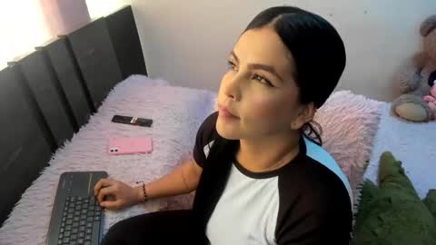 monicaharrison online show from 04/21/26, 03:50