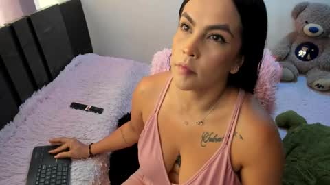 Snapshot of monicaharrison chatting on 05/11/26, 03:18 monicaharrison online show from 05/11/26, 03:18