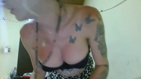 monicalimite123 online show from 09/24/25, 06:00