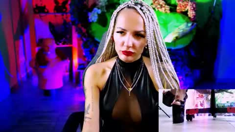 Monika online show from 10/05/25, 10:57