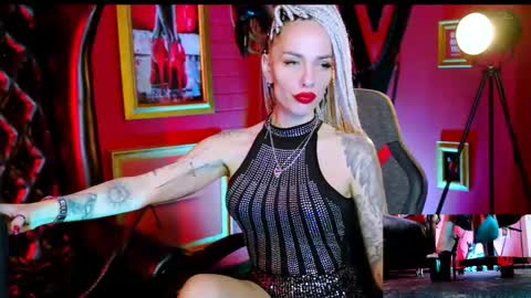 Monika online show from 04/17/26, 10:40