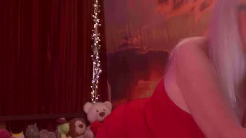 Monika    online show from 03/16/26, 02:17