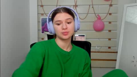 Monika online show from 02/20/25, 01:40