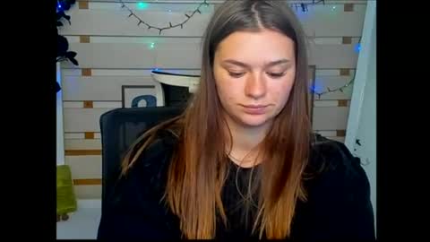 Monika online show from 06/18/26, 01:59