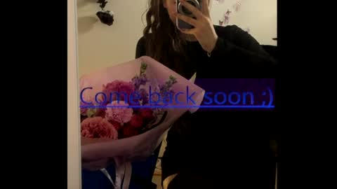 Snapshot of monika_youu chatting on 07/17/26, 06:42 Monika online show from 07/17/26, 06:42