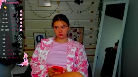 Snapshot of monika_youu chatting on 07/29/26, 06:11 Monika online show from 07/29/26, 06:11