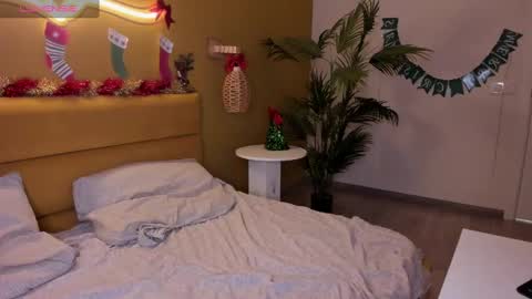 Monika online show from 01/15/25, 04:15