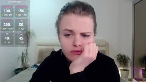 Snapshot of monikanaughty chatting on 03/11/25, 08:30 monikanaughty online show from 03/11/25, 08:30