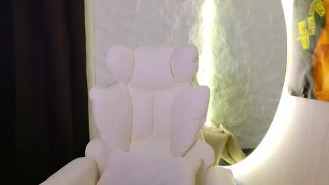 Ask me online show from 11/25/25, 05:40