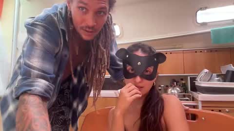 Snapshot of monkandmia chatting on 10/11/25, 10:47 Monk and Mia online show from 10/11/25, 10:47
