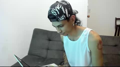 monkeyd_66 online show from 12/11/24, 07:42