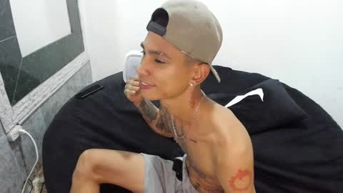 monkeyd_66 online show from 02/01/25, 10:26