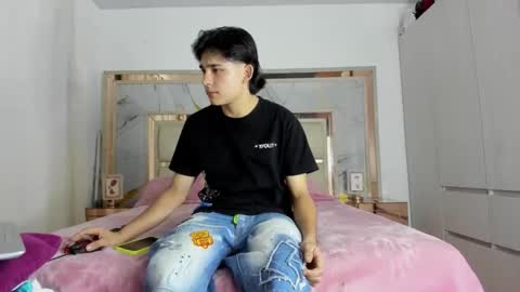 monky_0002 online show from 03/15/26, 01:33