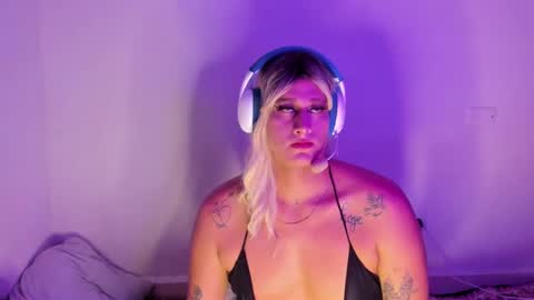 veronika ind online show from 03/07/25, 08:00